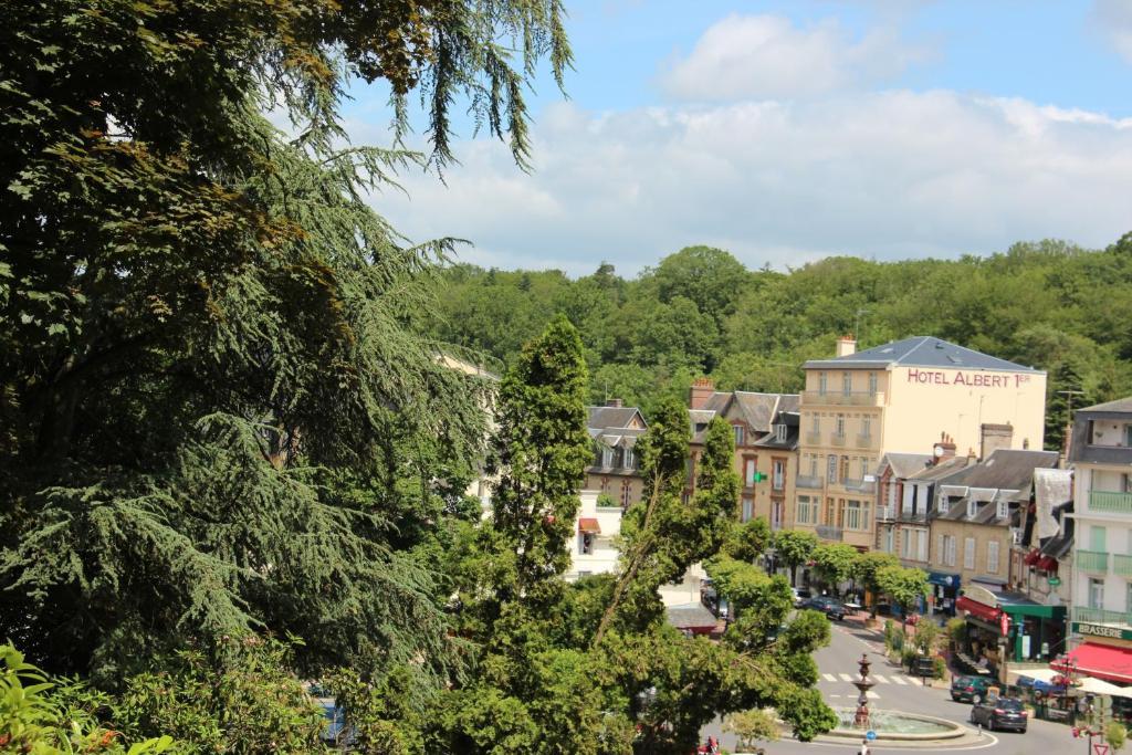 Albert Premier Hotel Bagnoles-de-l'Orne Exteriér fotografie